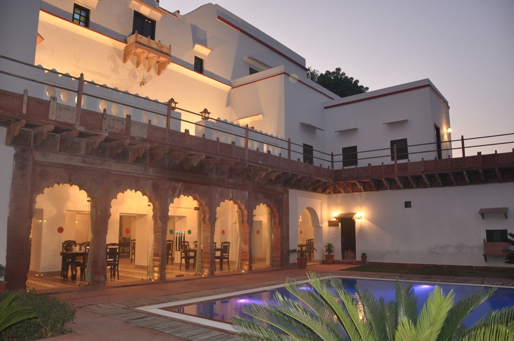 Chandra Mahal Haveli Luhāru Exteriér fotografie
